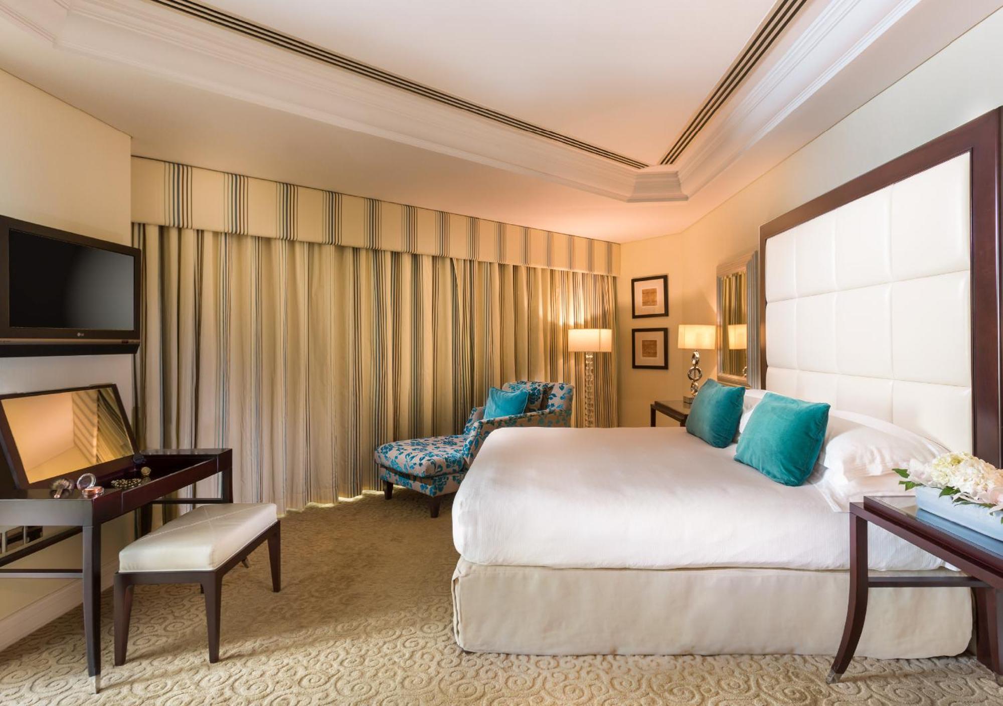 Moevenpick Grand Al Bustan Hotel Dubai Exterior photo
