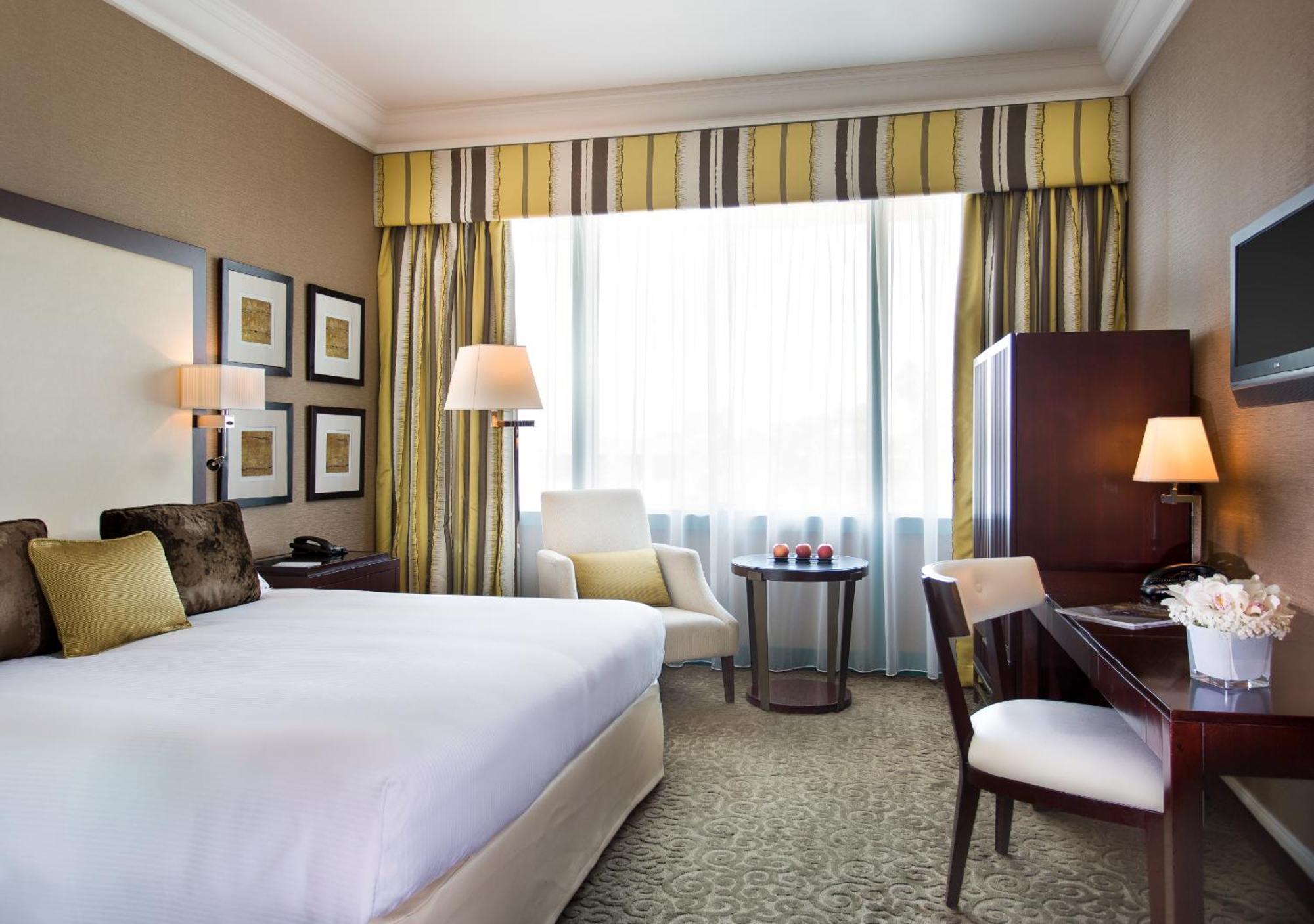 Moevenpick Grand Al Bustan Hotel Dubai Exterior photo